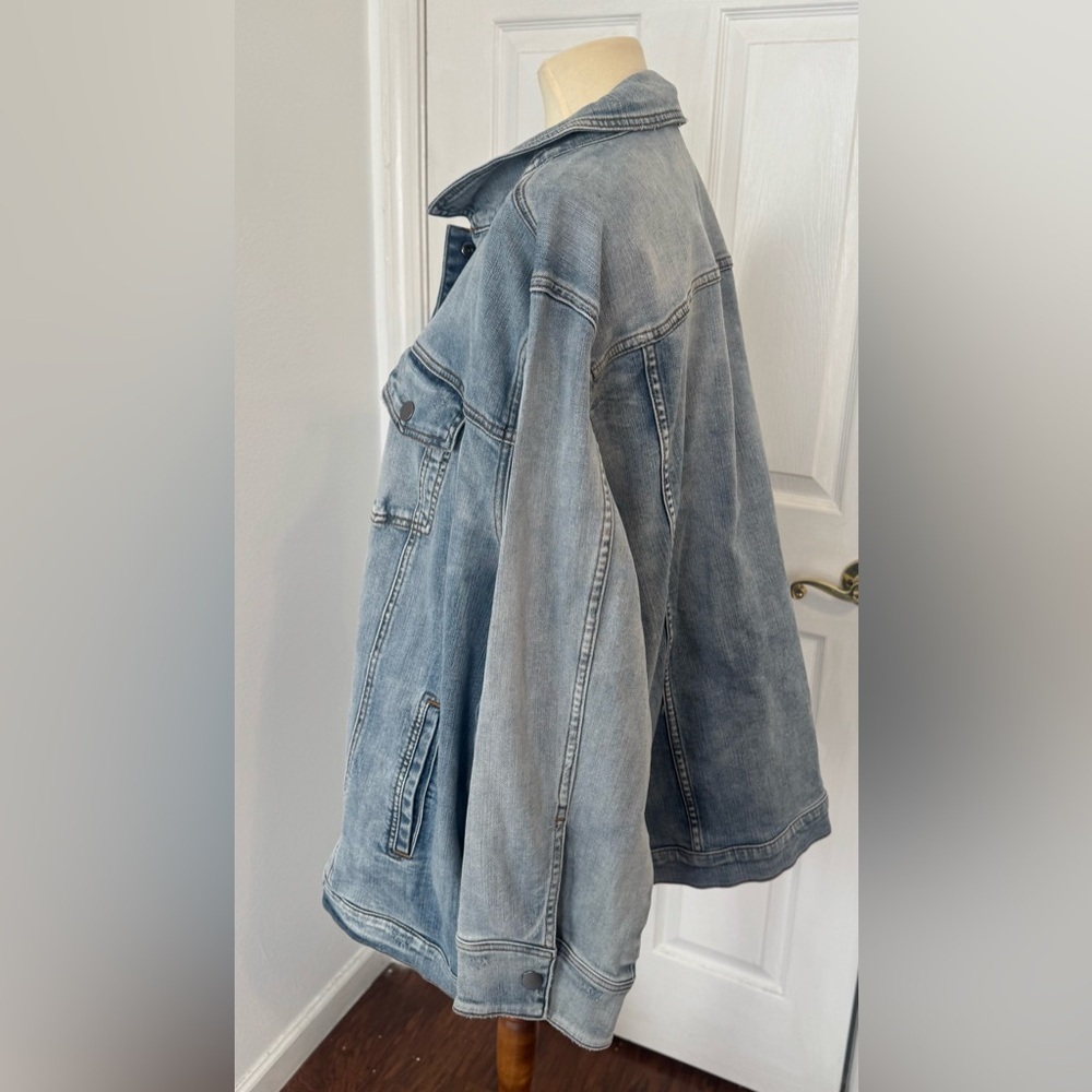 Universal Standard Women's Denim Chore Jacket Longline Oversized NWT Large - Picture 3 of 12